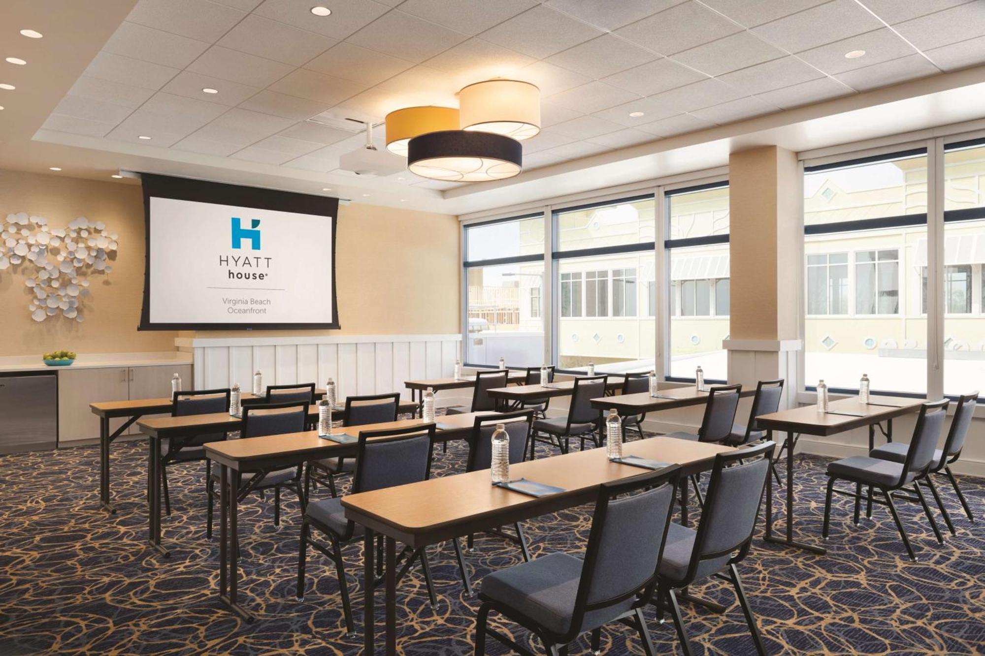 Hyatt House Virginia Beach / Oceanfront Екстериор снимка